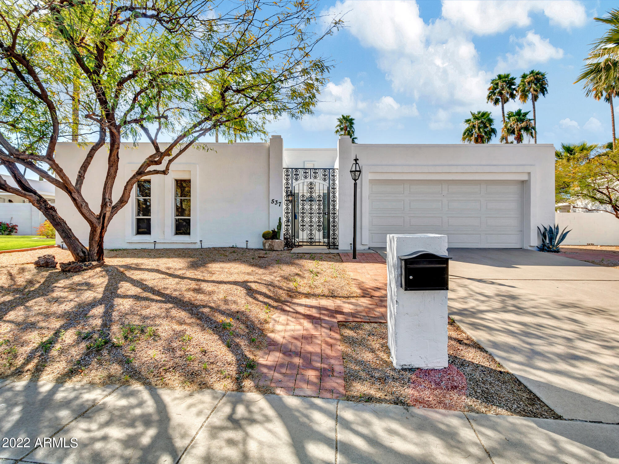 537 East Boca Raton Road Phoenix, AZ 85022 - Photo 3 of 54 IMG_2357_8_9