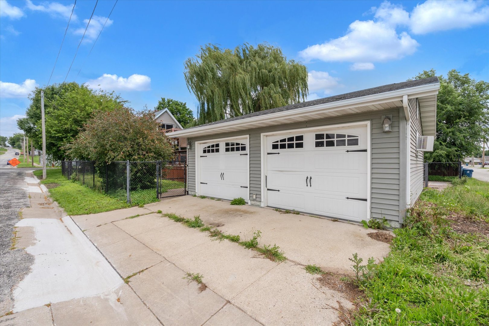 631 2nd Street Buffalo, IA 52728 - Photo 6 of 29