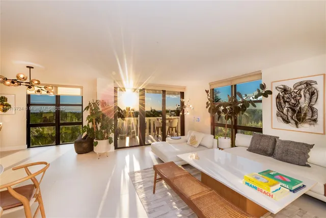 $8,500 | 1121 Crandon Boulevard, Unit D402, Key Biscayne, FL 33149