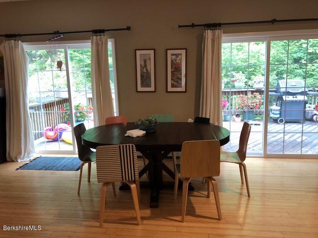 160 Chanterwood Road Lee, MA 01238 - Photo 31 of 57 160 chanterwood eat in dining