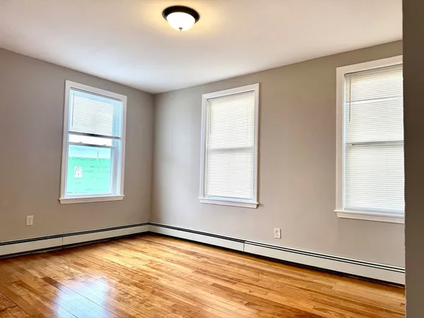$2,250 | 56 Estes Street, Unit 5, Lynn, MA 01902
