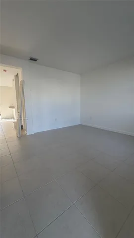 an empty room with a empty space