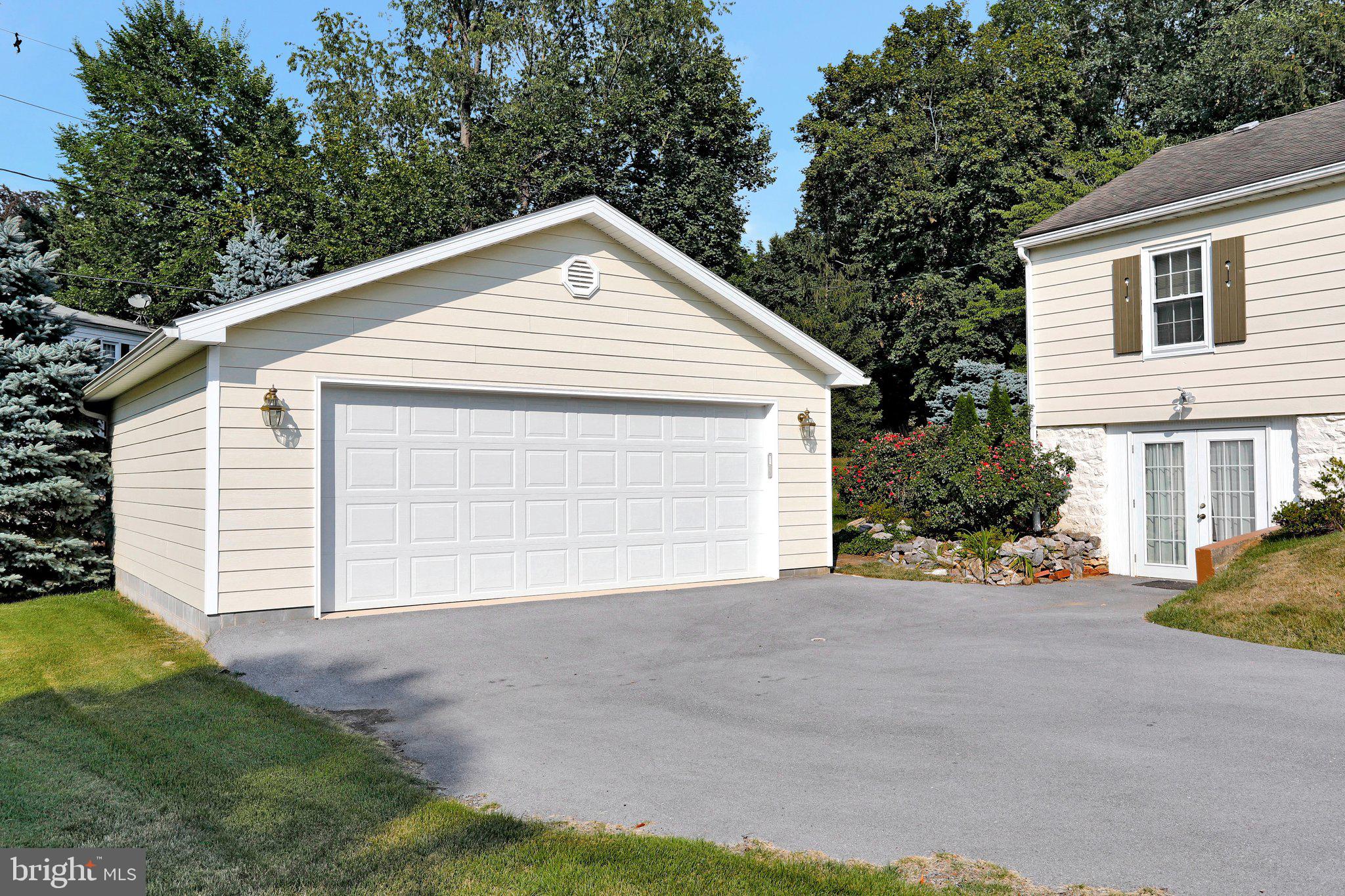 18912 Orchard Terrace Road Hagerstown, MD 21742 - Photo 2 of 36 Gallery Image 2