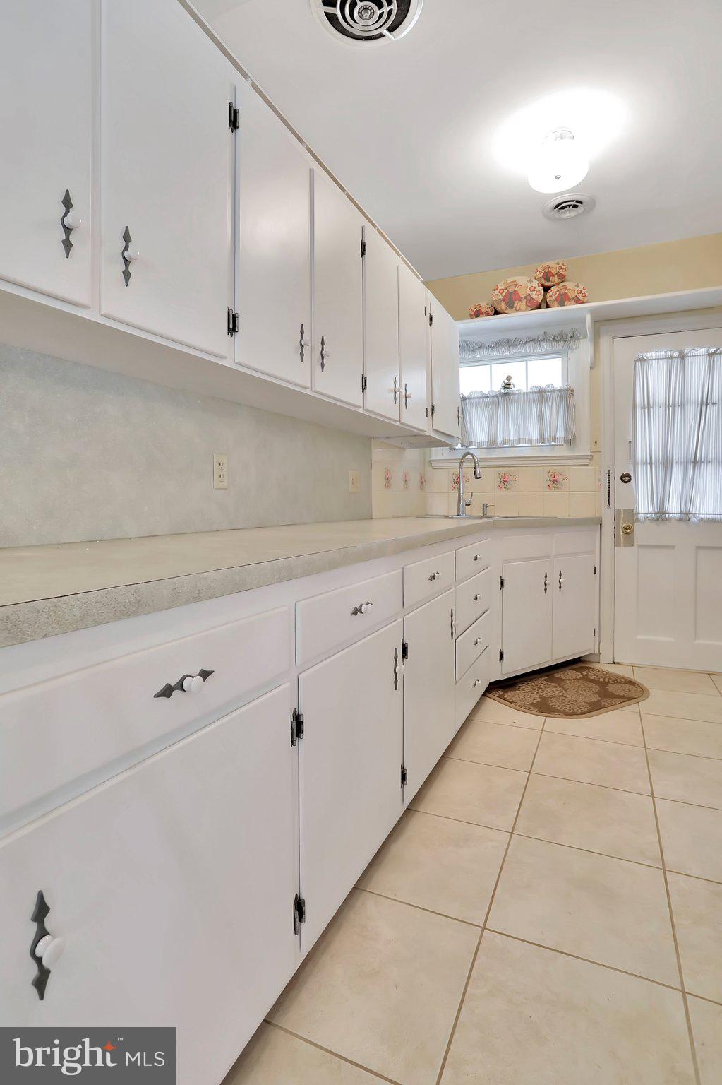 18912 Orchard Terrace Road Hagerstown, MD 21742 - Photo 13 of 36 Gallery Image 13
