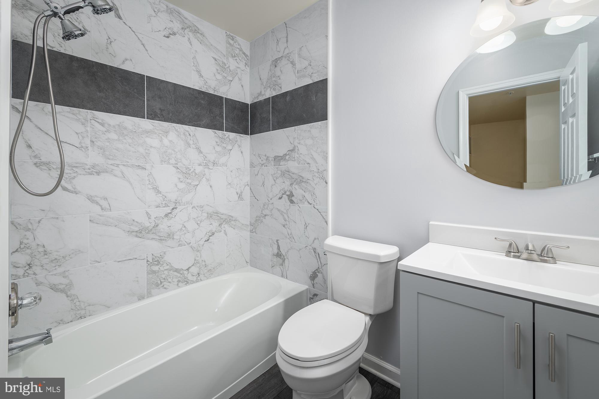 4123 Cutty Sark Road Middle River, MD 21220 - Photo 17 of 31 Full Bathroom on the upper level