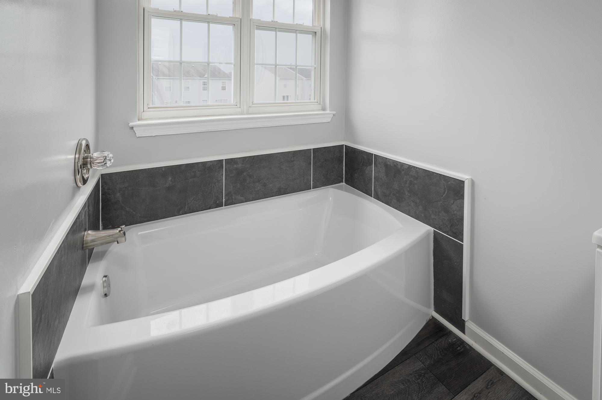 4123 Cutty Sark Road Middle River, MD 21220 - Photo 21 of 31 Soaking Tub - Primary Bathroom