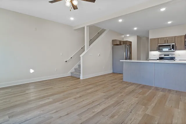 $2,550 | 116 Eiche Drive, Unit 4, Slinger, WI 53086