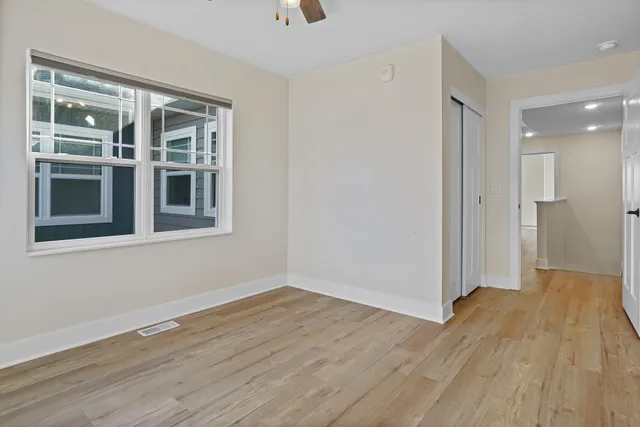 $2,550 | 116 Eiche Drive, Unit 4, Slinger, WI 53086