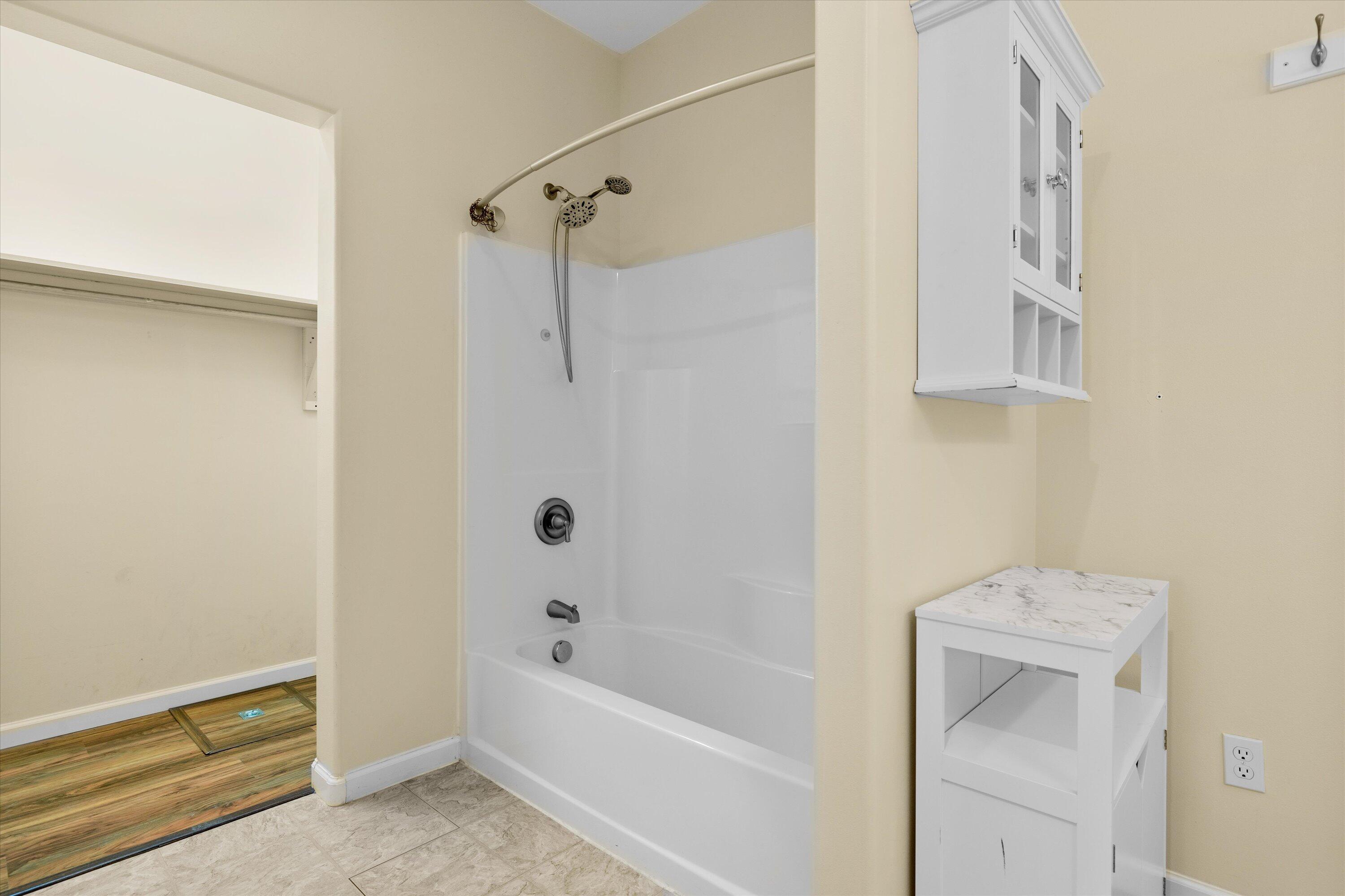 63042 Deschutes Road Bend, OR 97701 - Photo 44 of 58 ADU Shower/bathroom