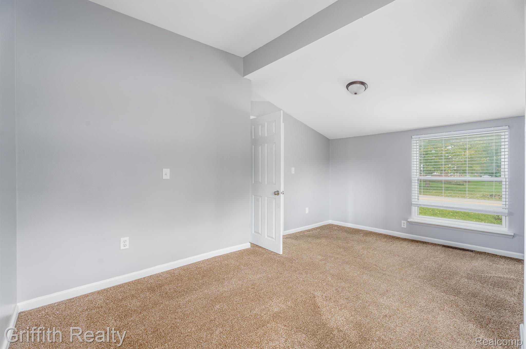 5020 Center Road Linden, MI 48451 - Photo 20 of 28 Gallery Image 20