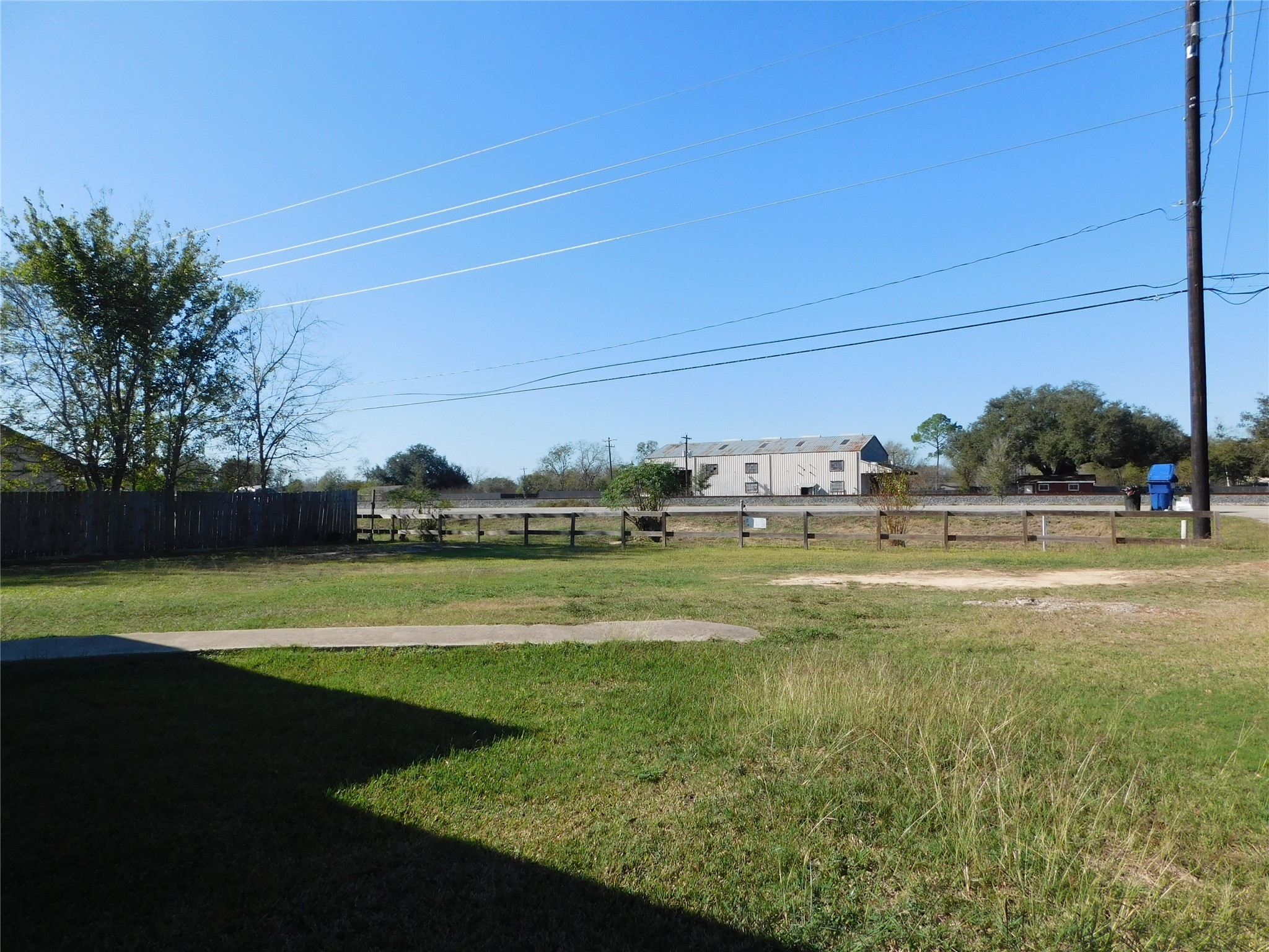 13203 Highway 59 Kendleton, TX 77451 - Photo 34 of 38 a view of a golf course with a lake