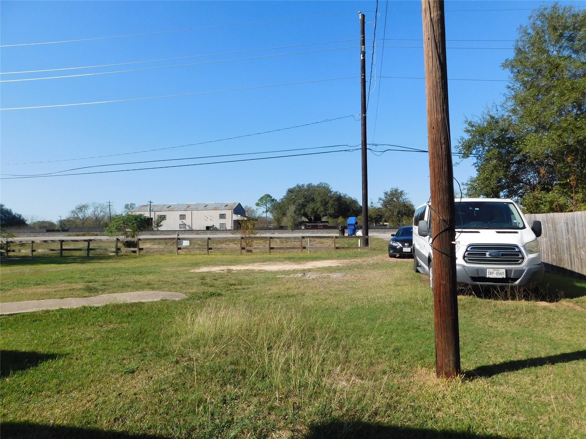 13203 Highway 59 Kendleton, TX 77451 - Photo 35 of 38 a view of a back yard
