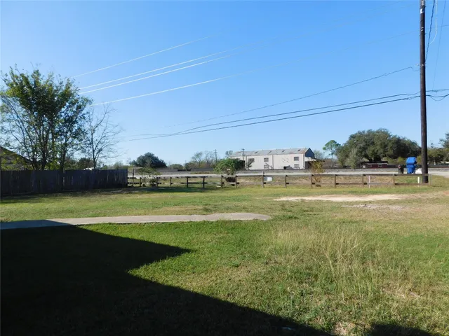 $3,800 | 13203 Highway 59, Kendleton, TX 77451