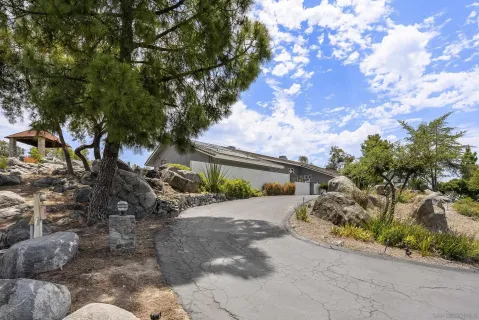 $1,937,500 | 28455 Meadow Mesa Lane, Escondido, CA 92026