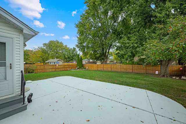 $499,900 | 604 Bethany Drive, Shorewood, IL 60404