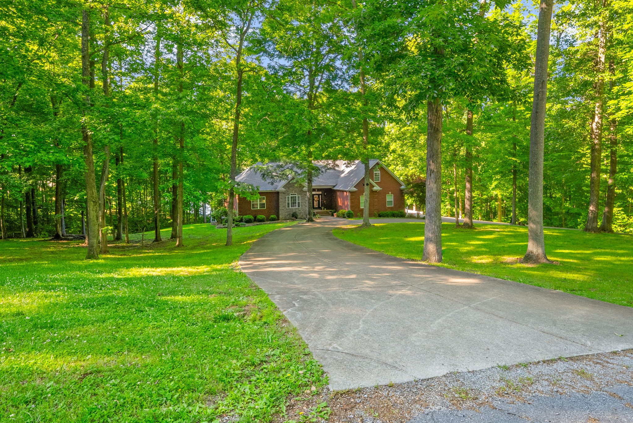 118 Periwinkle Hill Road Cadiz, KY 42211 - Photo 2 of 72