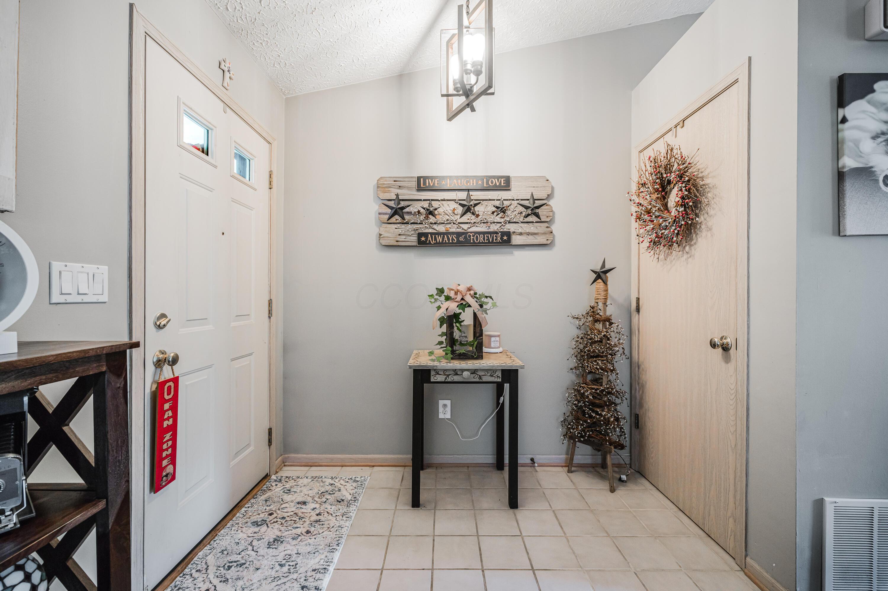 207 Galloway Ridge Drive Galloway, OH 43119 - Photo 8 of 45 9-T.E.- 207 Galloway Ridge Dr, Galloway-