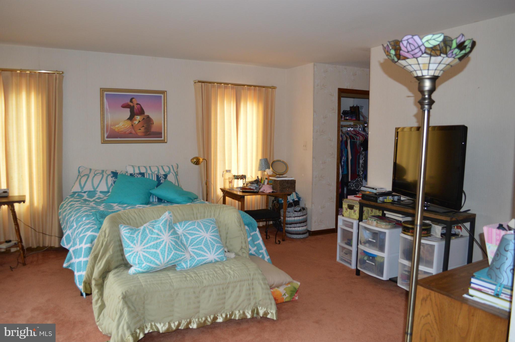 3719 Russell Road Woodbridge, VA 22192 - Photo 14 of 27 Bedroom (Master)