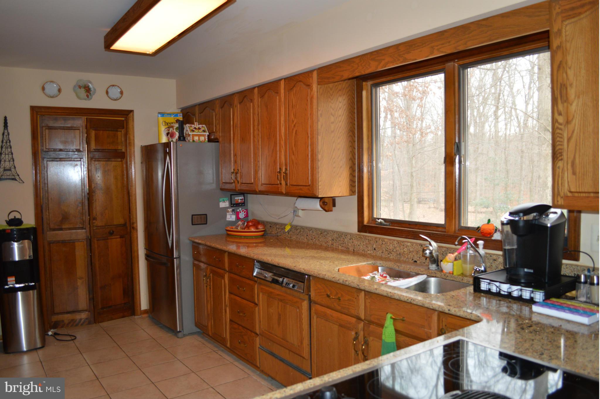 3719 Russell Road Woodbridge, VA 22192 - Photo 8 of 27 Kitchen