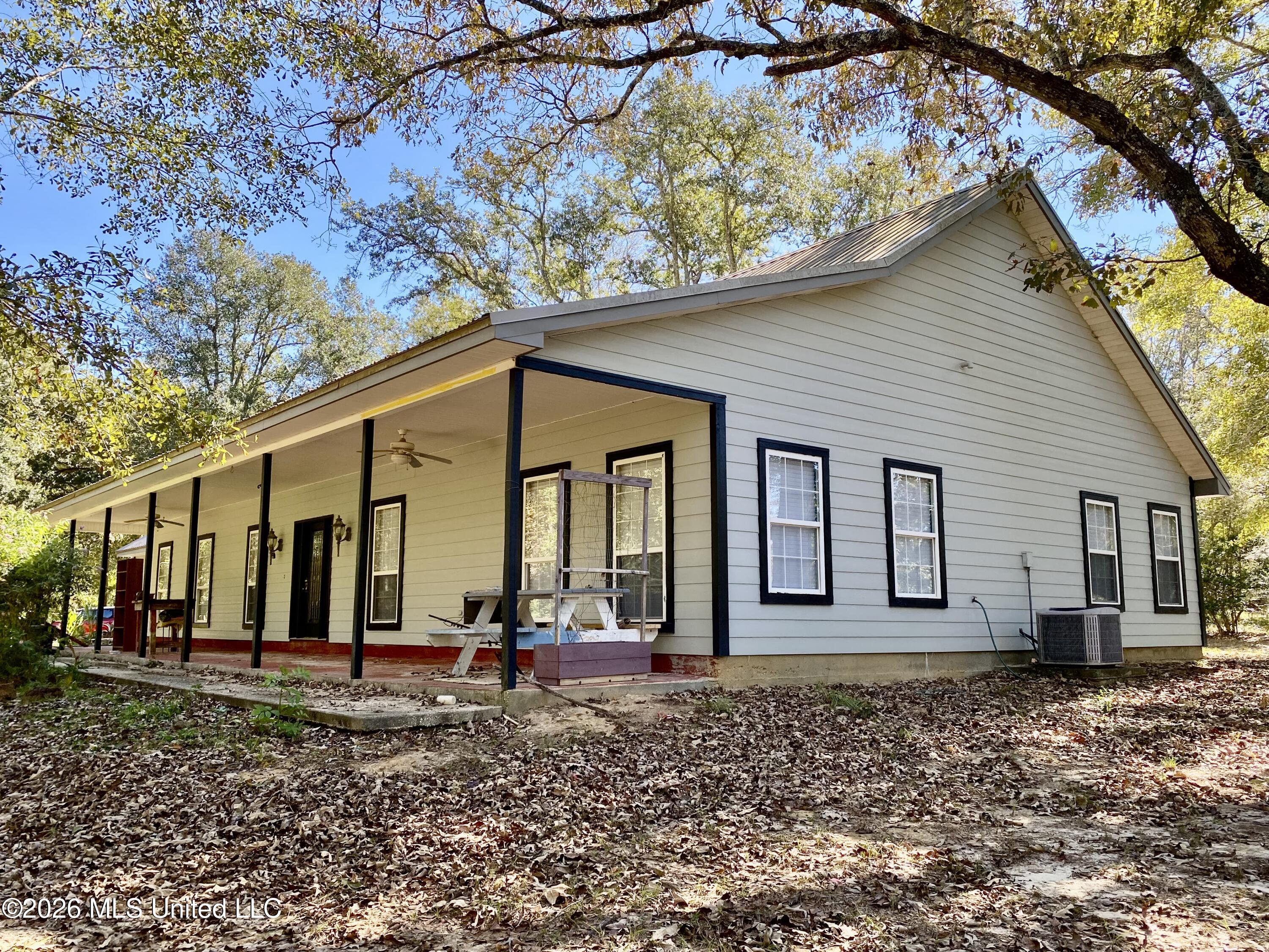 131 Monk Mitchell Road Picayune, MS 39466 - Photo 2 of 36 2, IMG_6806