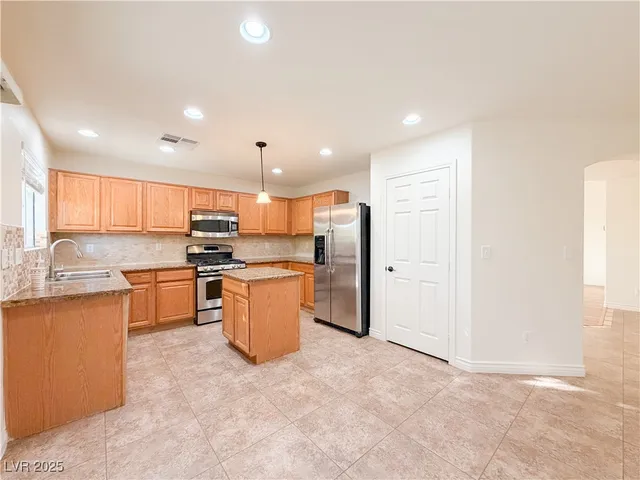 $2,150 | 4851 Polar Lights Court, Las Vegas, NV 89130