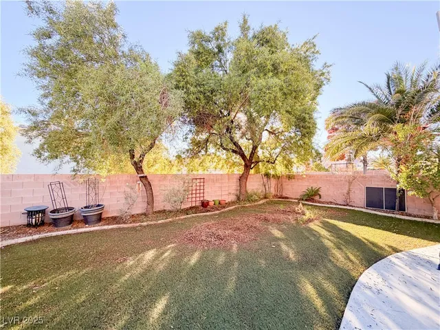 $2,150 | 4851 Polar Lights Court, Las Vegas, NV 89130