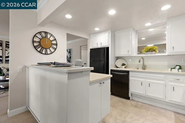 $355,000 | 3341 Tice Creek Drive, Unit 5, Walnut Creek, CA 94595