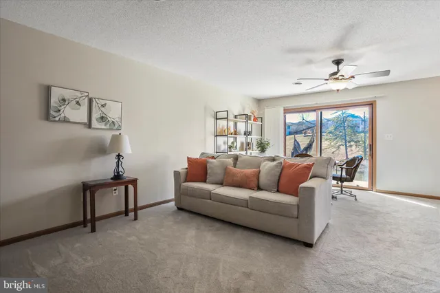 $239,000 | 40 Tecumseh Trail, Hedgesville, WV 25427