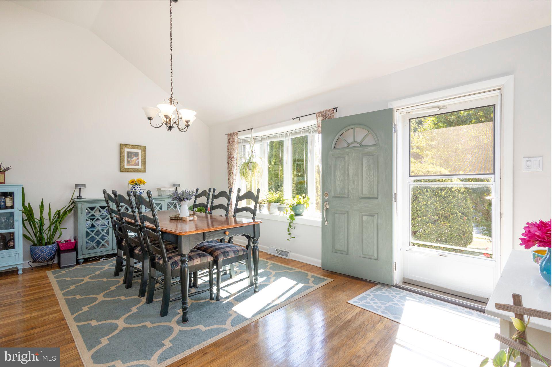 722 Chapel Road Glenside, PA 19038 - Photo 8 of 43 Gallery Image 8