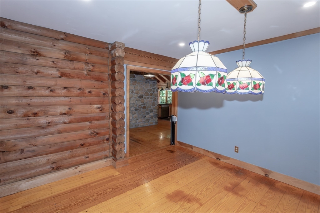 457 Montgomery Road Westfield, MA 01085 - Photo 22 of 38