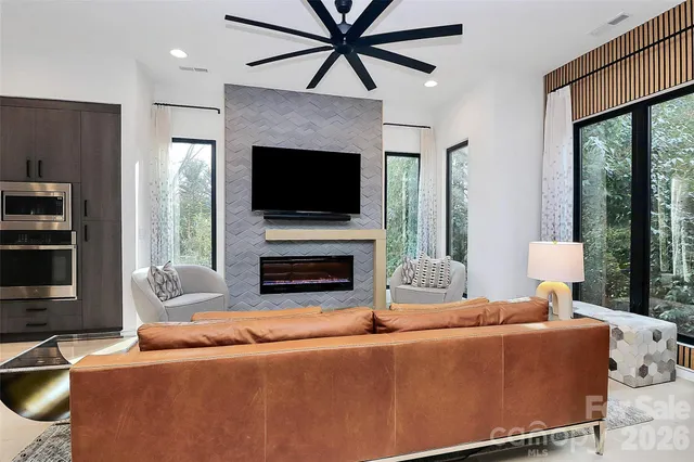 $650,000 | 2718 North Davidson Street, Unit F, Charlotte, NC 28205