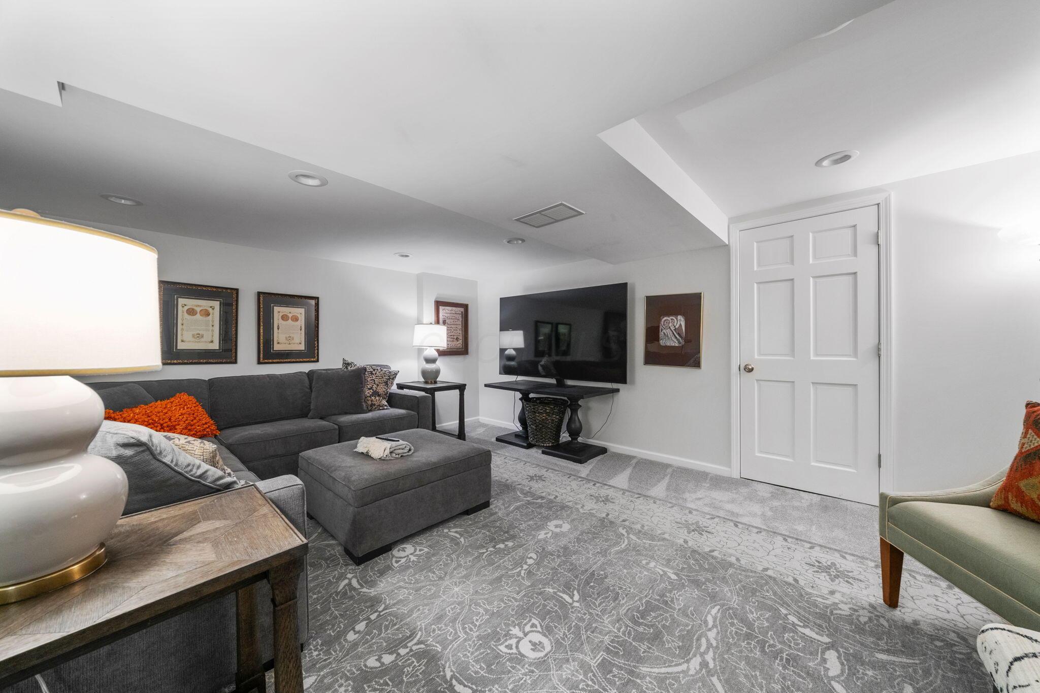 150 Ashbourne Road Bexley, OH 43209 - Photo 80 of 121 82-web-or-mls-DSC01710