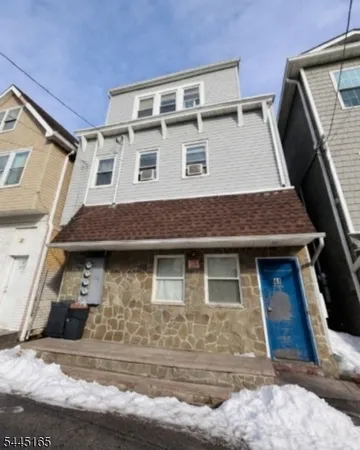 $2,150 | 41 Cedar Street, Paterson, NJ 07501