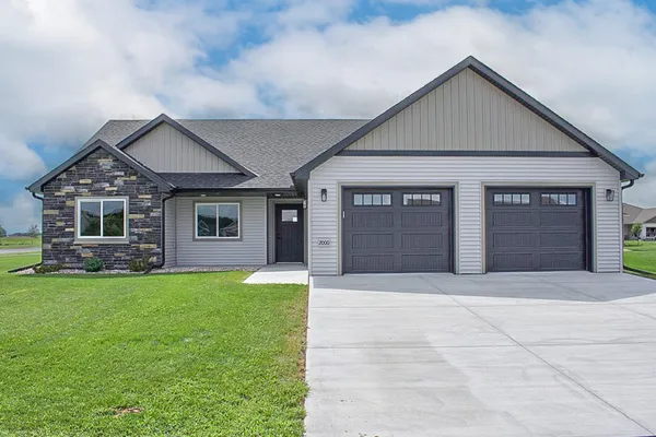 $419,900 | 2000 Sandstone Loop North, Sartell, MN 56377