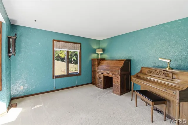 $395,000 | 8754 Boverie Drive, Ste. Genevieve, MO 63670