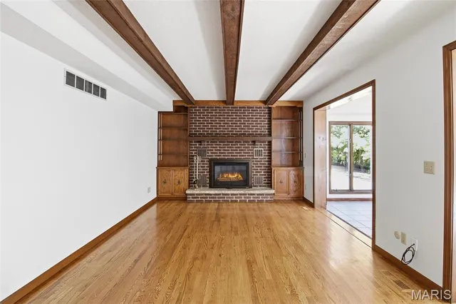 $395,000 | 8754 Boverie Drive, Ste. Genevieve, MO 63670