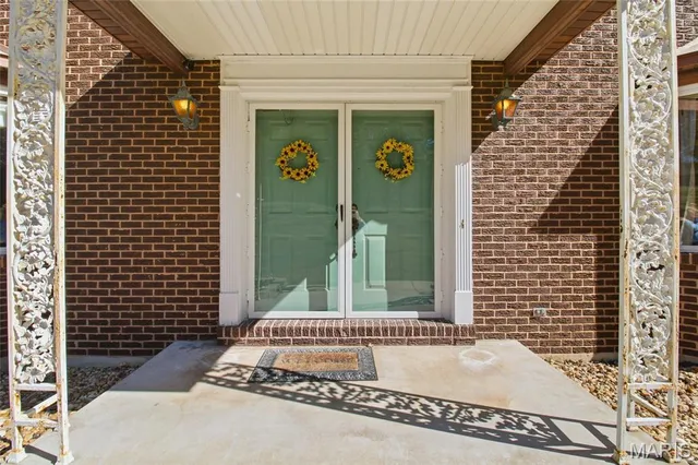 $395,000 | 8754 Boverie Drive, Ste. Genevieve, MO 63670