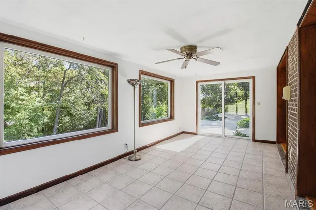 $395,000 | 8754 Boverie Drive, Ste. Genevieve, MO 63670