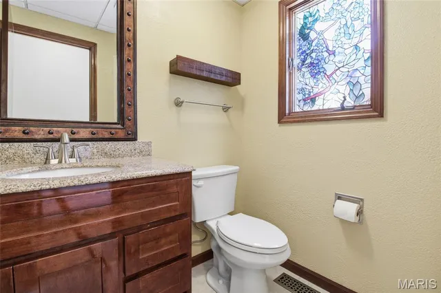 $395,000 | 8754 Boverie Drive, Ste. Genevieve, MO 63670