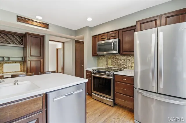 $395,000 | 8754 Boverie Drive, Ste. Genevieve, MO 63670