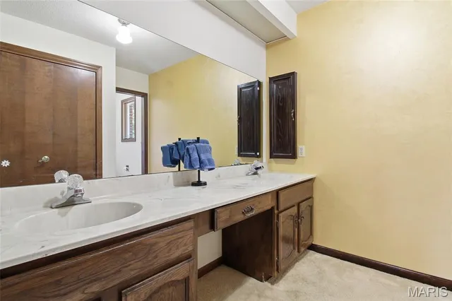 $395,000 | 8754 Boverie Drive, Ste. Genevieve, MO 63670