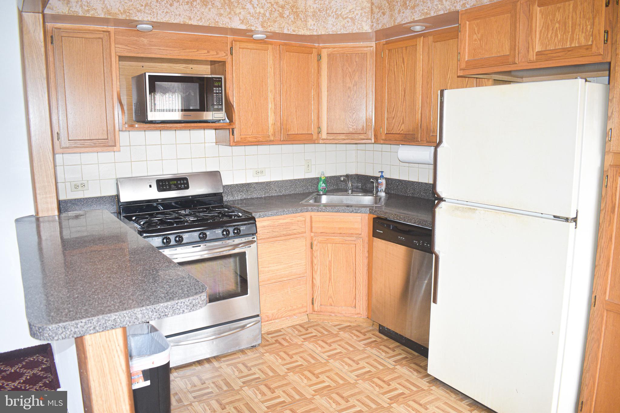 12617 Richton Road Philadelphia, PA 19154 - Photo 8 of 20