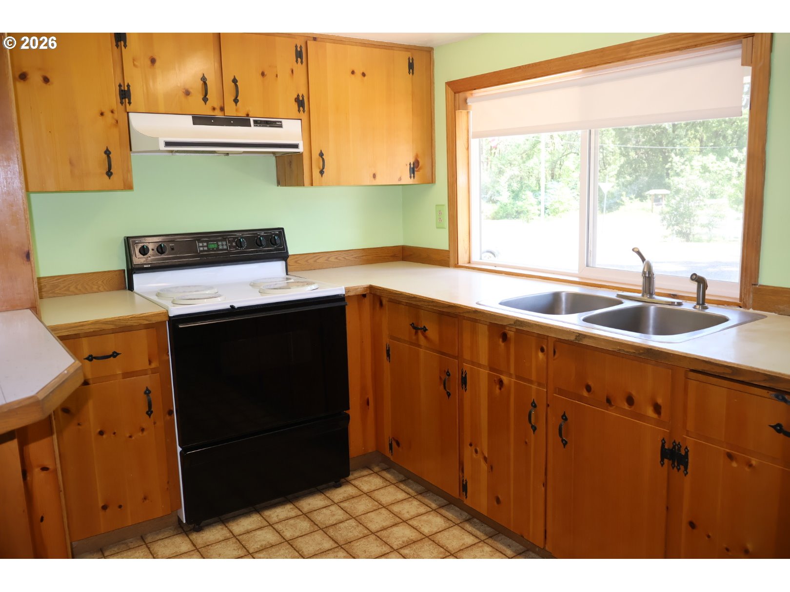 5659 Southwest Spring Hill Road Gaston, OR 97119 - Photo 9 of 38 Gallery Image 9