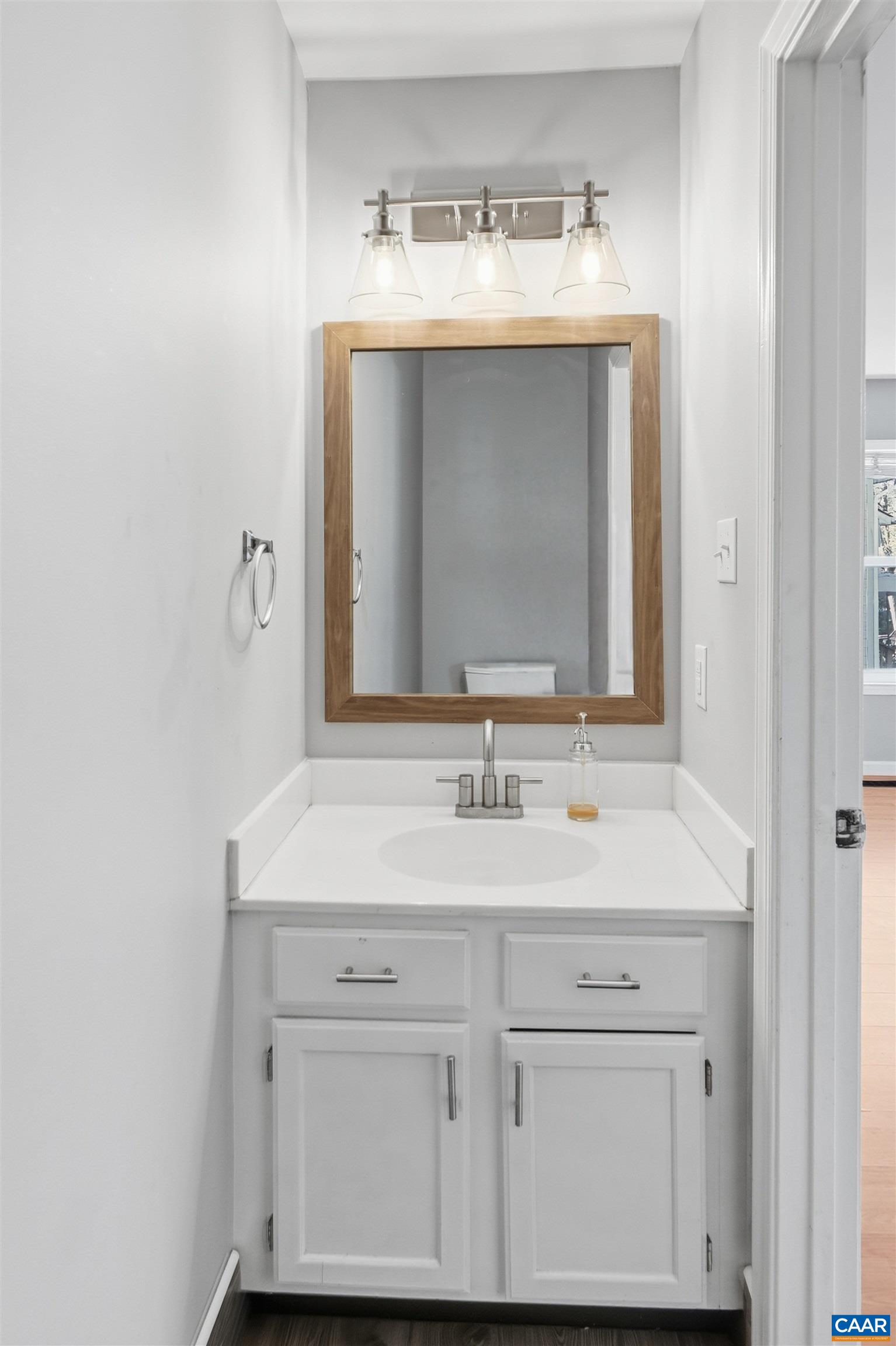 314 Riverside Avenue Charlottesville, VA 22902 - Photo 10 of 34 Gallery Image 10