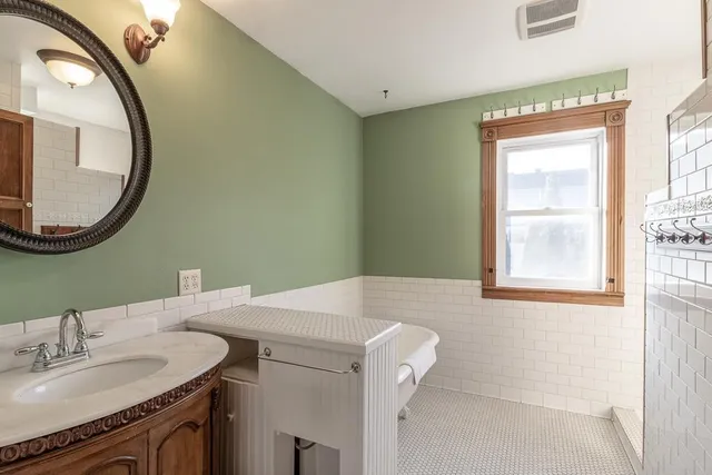 $375,000 | 522 2nd Avenue Northeast, Waseca, MN 56093