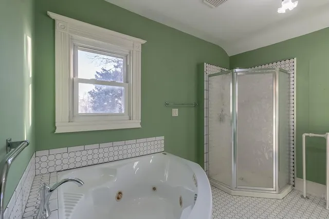 $375,000 | 522 2nd Avenue Northeast, Waseca, MN 56093