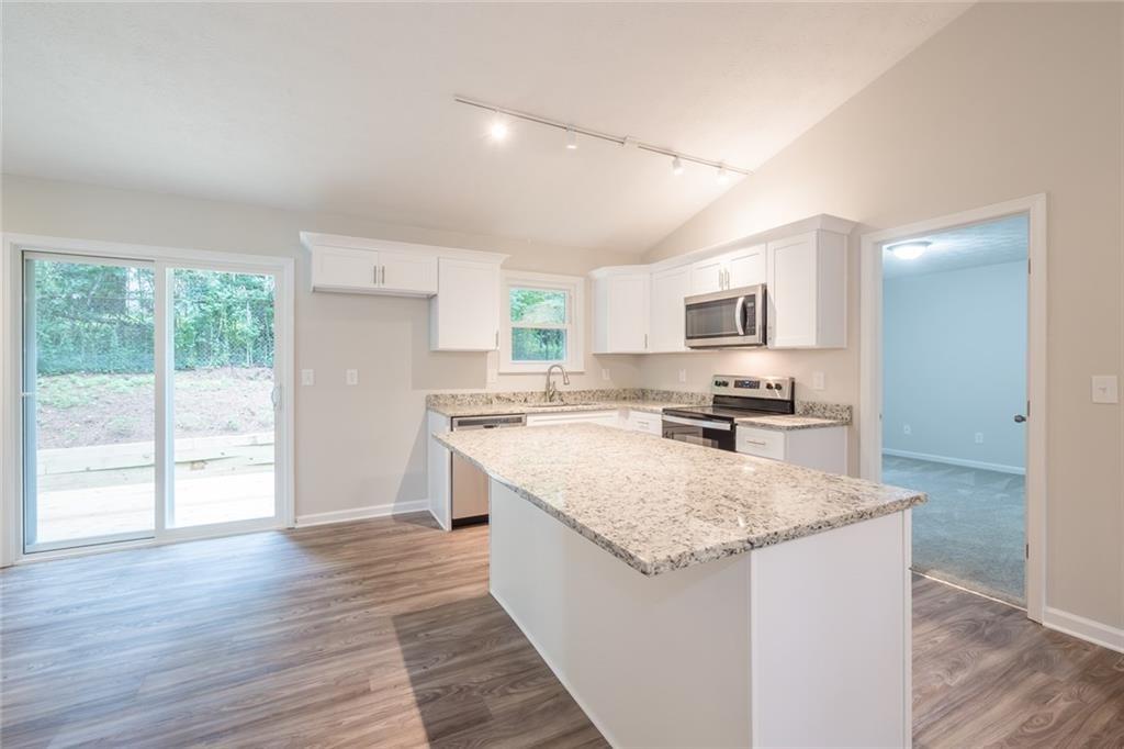 2010 Lakeside Trail Cumming, GA 30041 - Photo 11 of 33