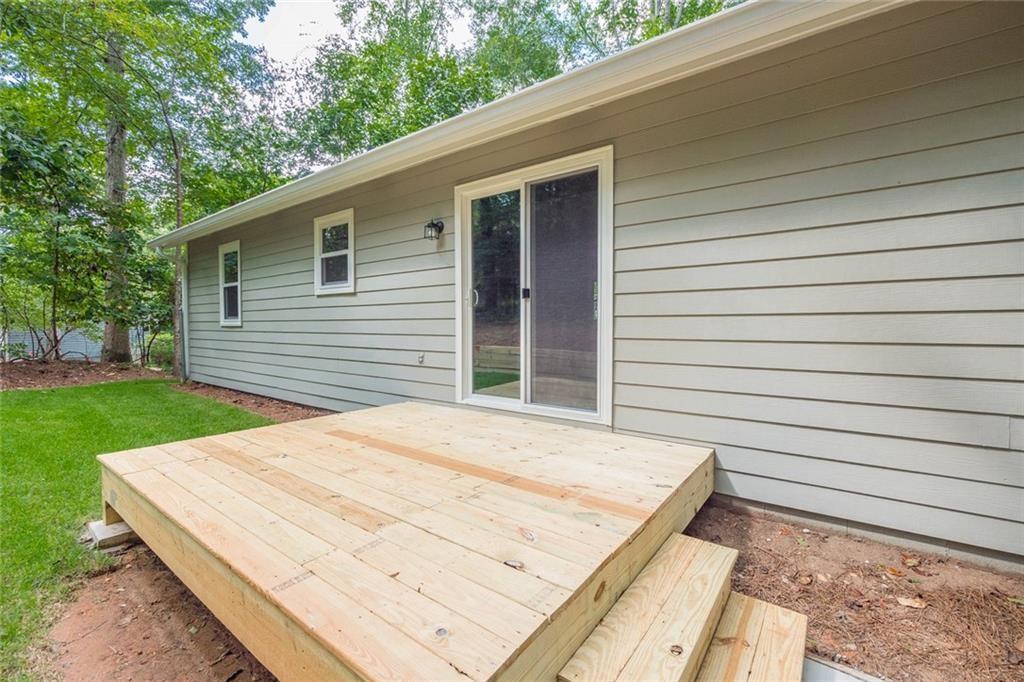 2010 Lakeside Trail Cumming, GA 30041 - Photo 5 of 33