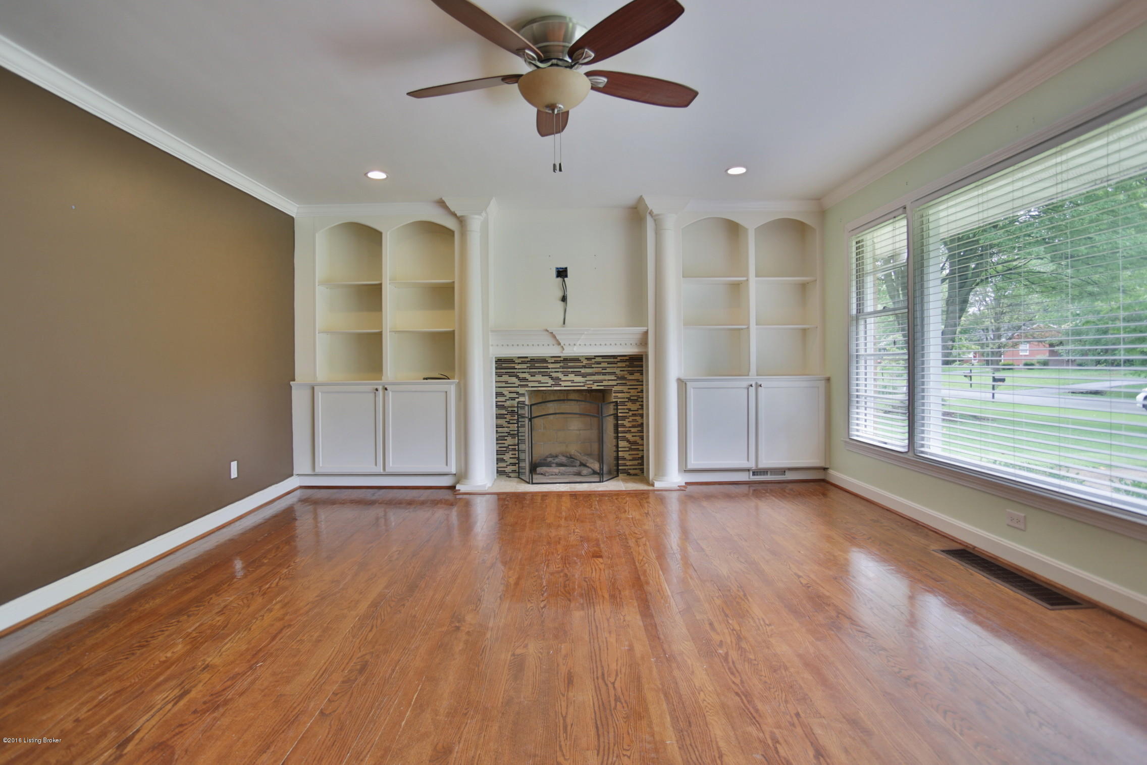 2312 Janlyn Road Louisville, KY 40299 - Photo 6 of 24 6