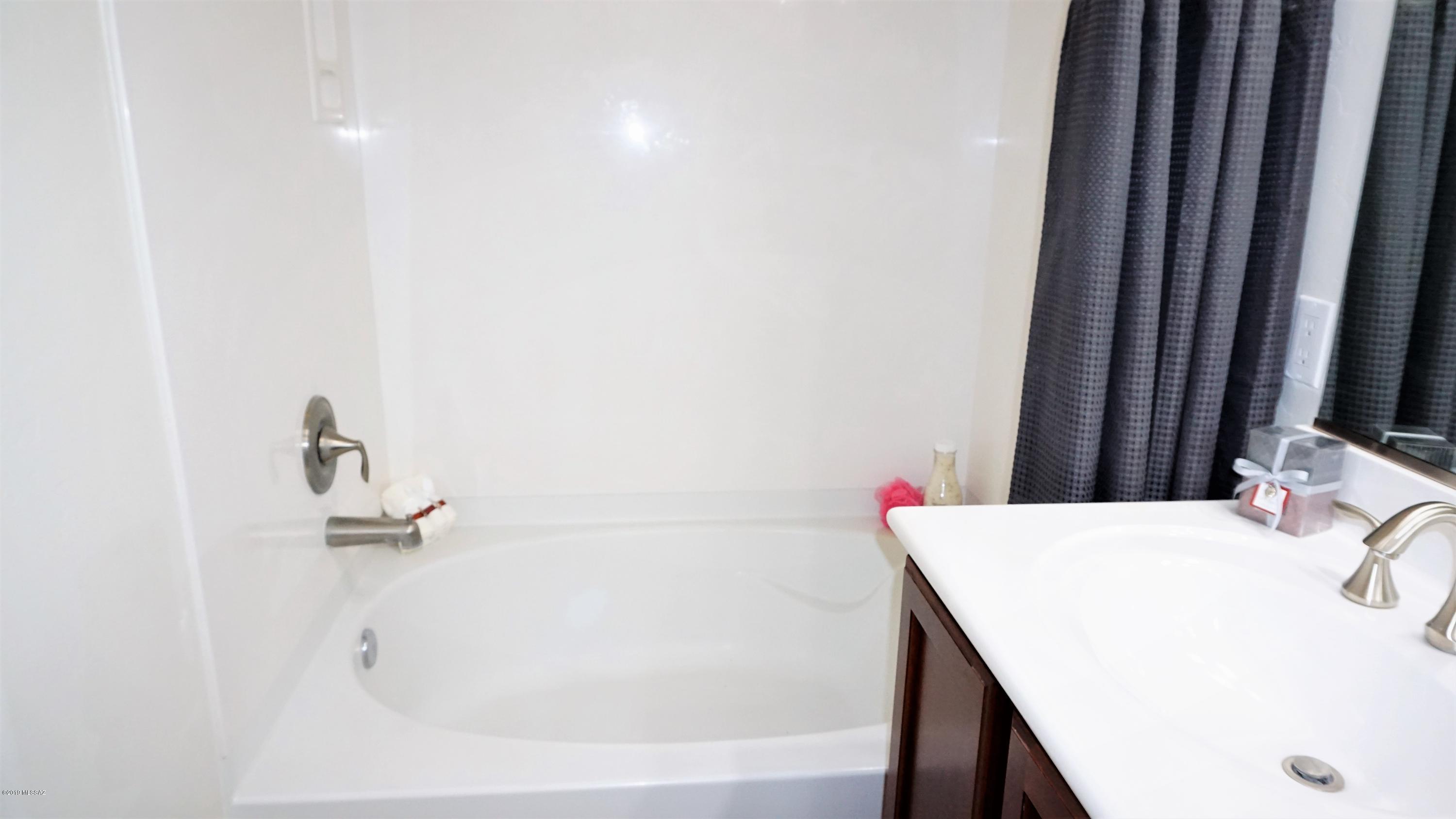 433 South Stone Bench Road Vail, AZ 85641 - Photo 17 of 33 Gallery Image 17
